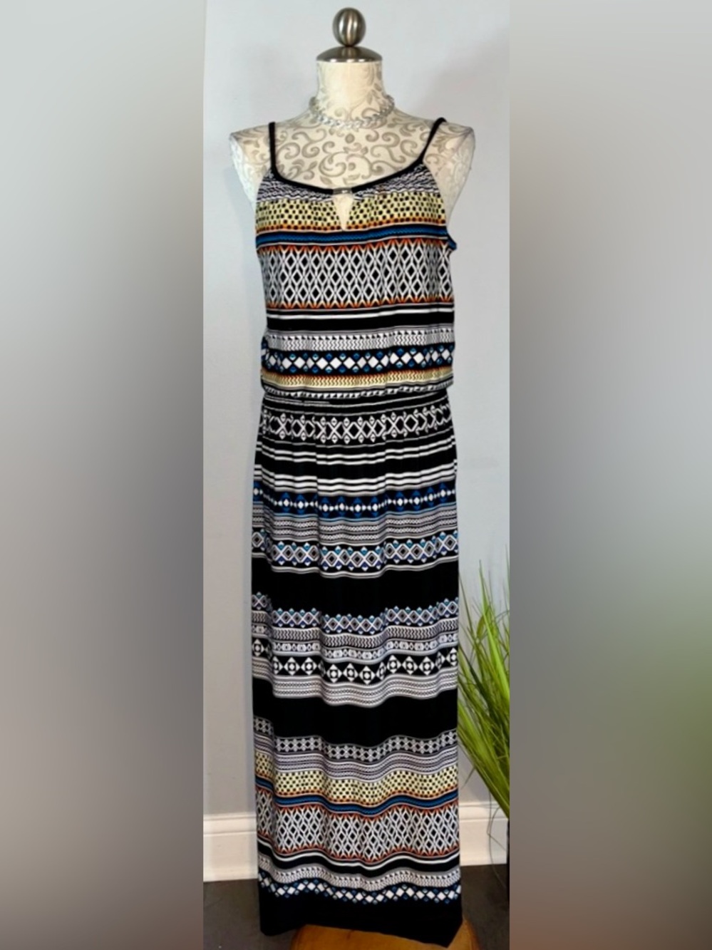WHBM Maxi Dress Size Medium. #L